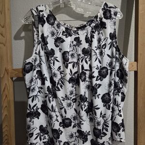 Worthington Black and White Floral Blouse